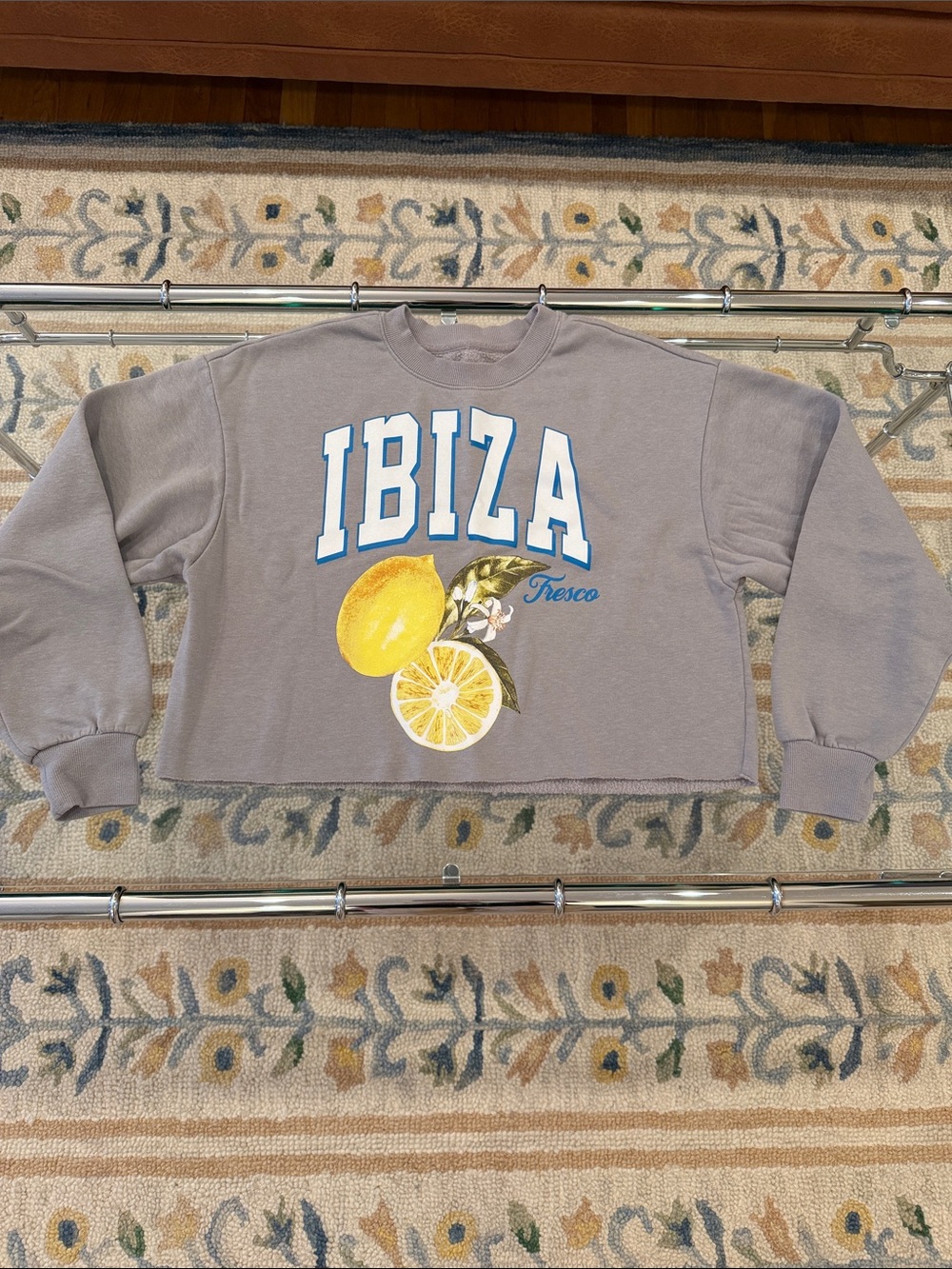 IBIZA Fresco Cropped Crewneck Sweatshirt - Gray with Yellow Lemon